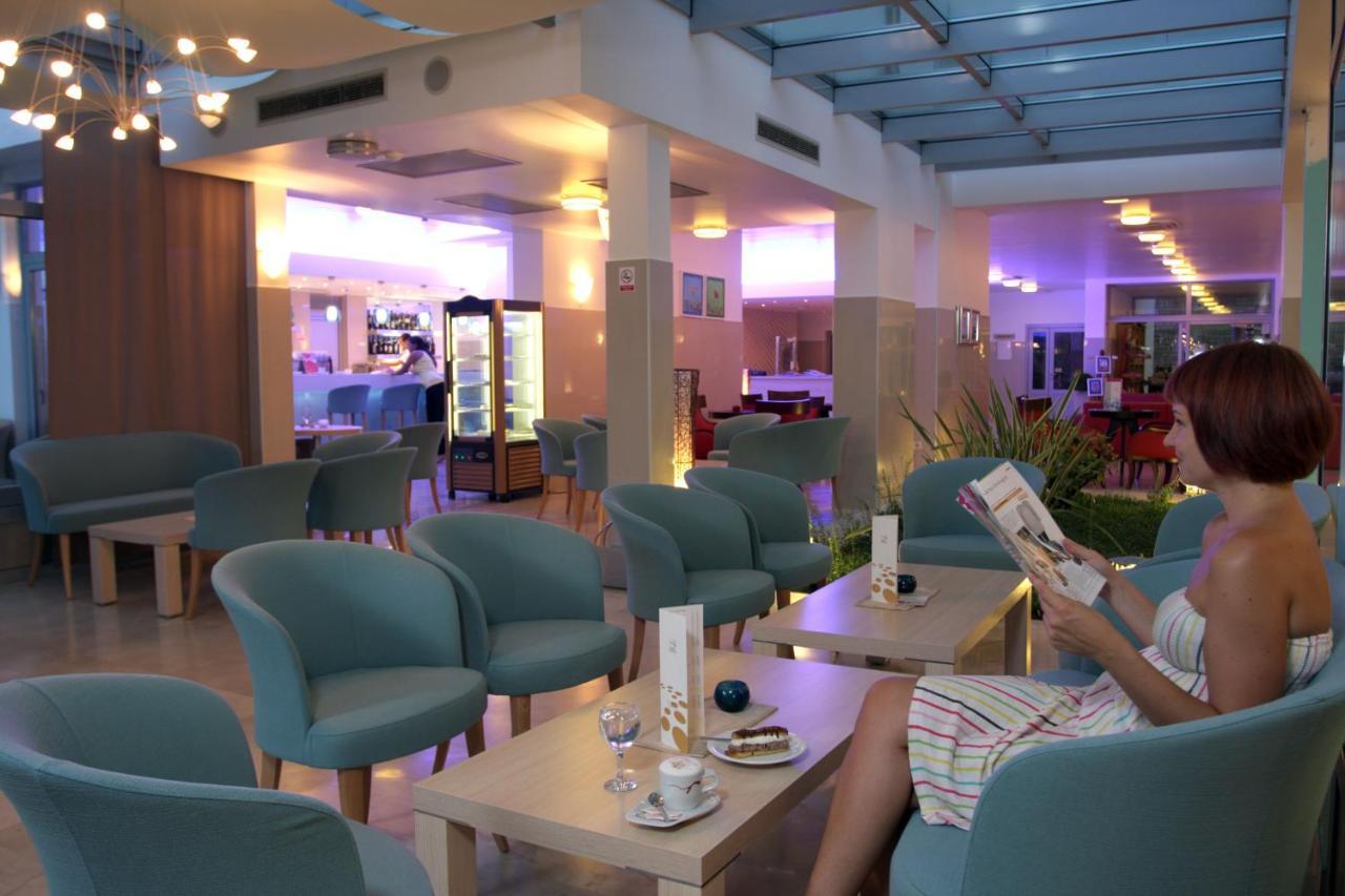 Hotel Quercus Drvenik  Ngoại thất bức ảnh