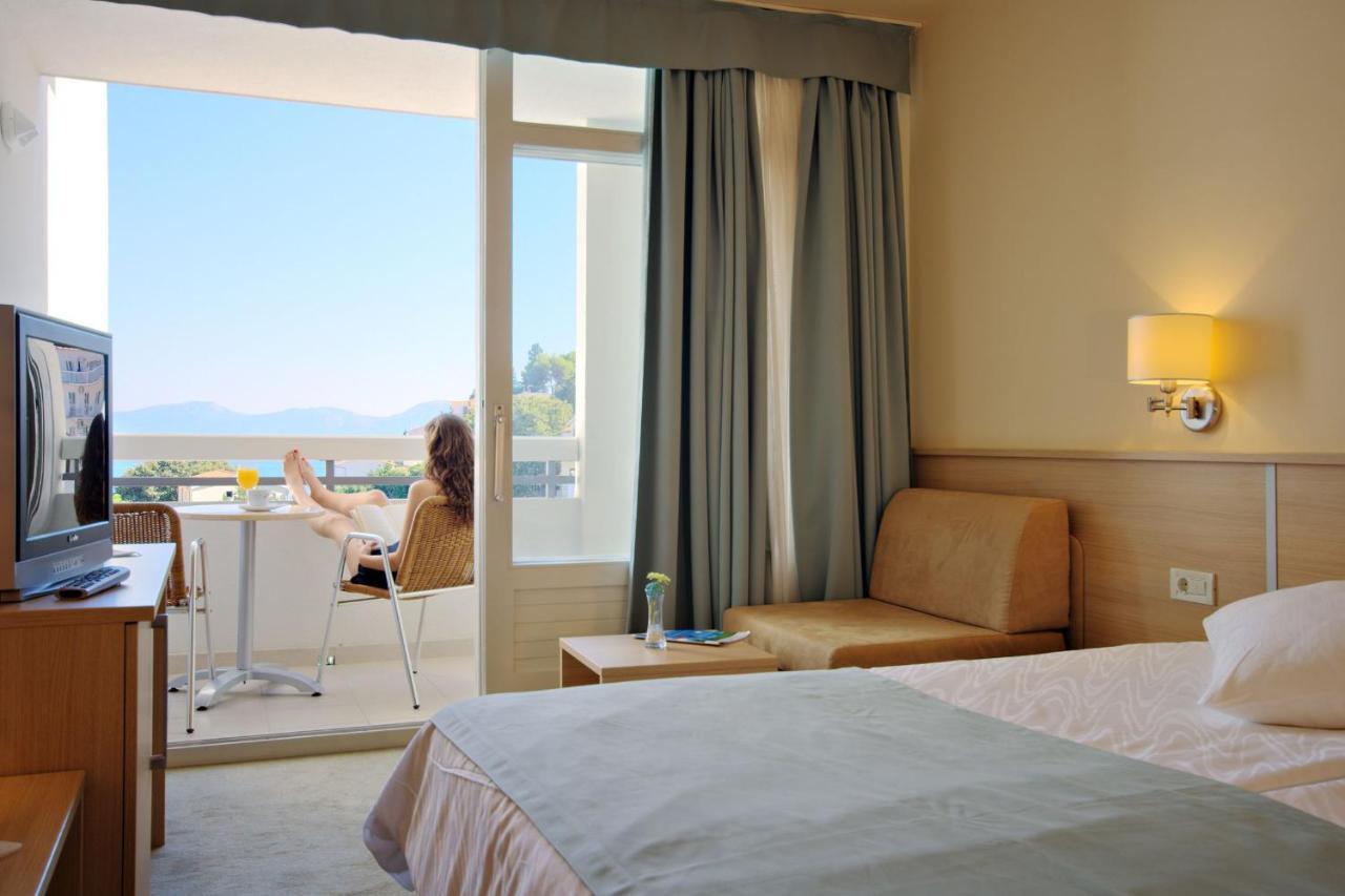 Hotel Quercus Drvenik  Ngoại thất bức ảnh
