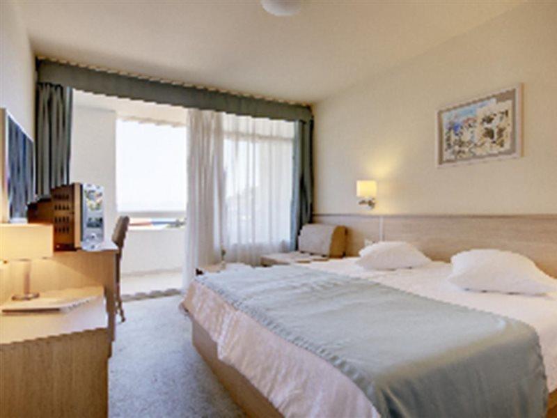 Hotel Quercus Drvenik  Ngoại thất bức ảnh